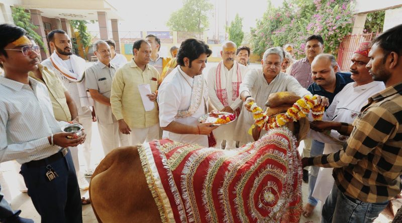 ब्रज भूमि में गो आधारित जीवन शैली के लिये संघ चिंतित पंचगव्य की शक्ति को पहचानने की जरूरत है : अजित महापात्र